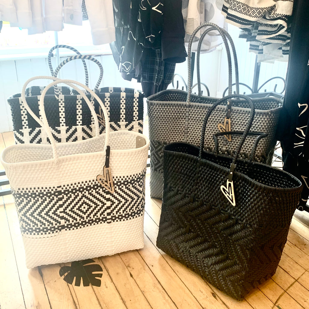 Maria Victoria Beach Bags